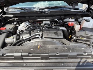 Chevrolet Silverado 2500 HD LTZ 2026 à Drummondville, Québec - 7 - w320h240px