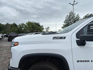 Chevrolet Silverado 2500 HD LT 2026 à Drummondville, Québec - 6 - w320h240px