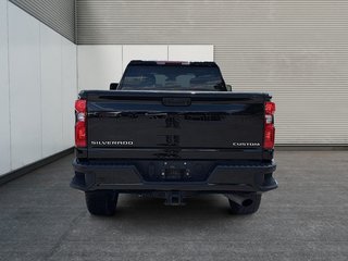 Chevrolet Silverado 2500HD Custom 2024 à Drummondville, Québec - 3 - w320h240px