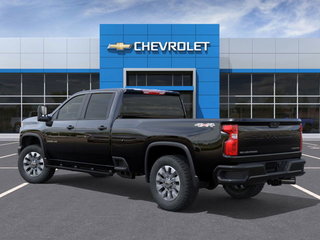 Chevrolet Silverado 2500HD Custom 2025 à Drummondville, Québec - 3 - w320h240px