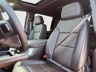 2026 Chevrolet Silverado 3500 HD HIGH COUNTRY DRW in Drummondville, Quebec - 8 - w320h240px