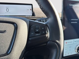 Ford Mustang Mach-E Premium 2021 à Drummondville, Québec - 16 - w320h240px