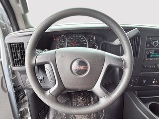 2025 GMC Savana Cargo 2500 WT 135 in Drummondville, Quebec - 11 - w320h240px