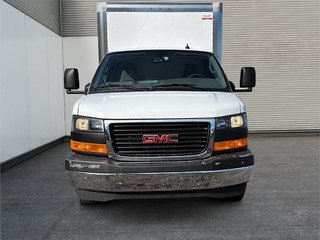 GMC Savana Commercial Cutaway  2025 à Drummondville, Québec - 2 - w320h240px