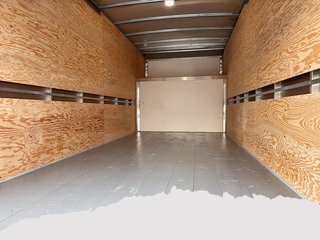 GMC Savana Commercial Cutaway  2025 à Drummondville, Québec - 6 - w320h240px