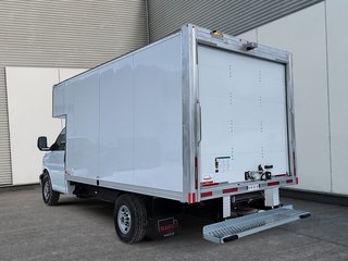 GMC Savana Commercial Cutaway  2025 à Drummondville, Québec - 4 - w320h240px