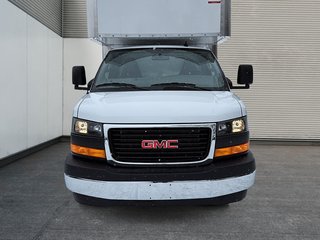 GMC Savana Commercial Cutaway  2025 à Drummondville, Québec - 2 - w320h240px