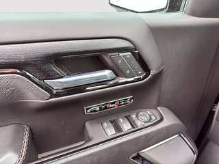 2023 GMC Sierra 1500 AT4X in Drummondville, Quebec - 11 - w320h240px