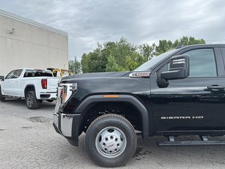 GMC Sierra 3500 HD PRO DRW 2026 à Drummondville, Québec - 6 - w320h240px