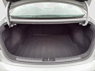 Hyundai Elantra Preferred 2019 à Drummondville, Québec - 6 - w320h240px