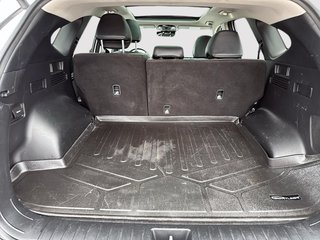 2022 Hyundai Tucson Hybrid Luxury in Drummondville, Quebec - 6 - w320h240px