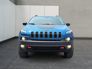 2017 Jeep Cherokee Trailhawk in Drummondville, Quebec - 2 - w320h240px