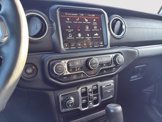 Jeep Gladiator Overland 2023 à Drummondville, Québec - 17 - w320h240px