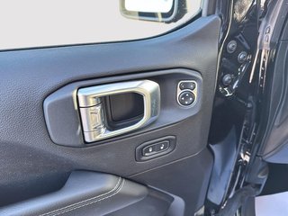 Jeep Gladiator Overland 2023 à Drummondville, Québec - 11 - w320h240px