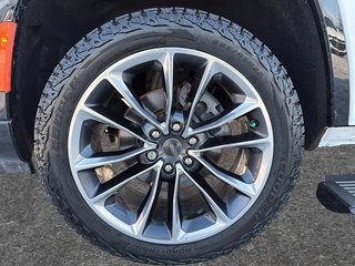 2023 Jeep Wagoneer L Series III in Drummondville, Quebec - 7 - w320h240px