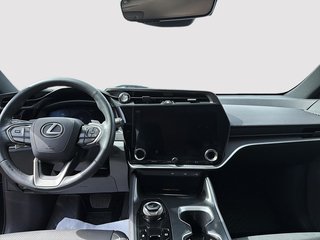Lexus RZ 450e 2023 à Drummondville, Québec - 9 - w320h240px