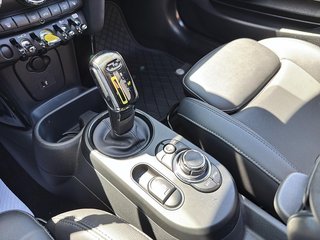 MINI 3 Door Cooper SE 2024 à Drummondville, Québec - 19 - w320h240px