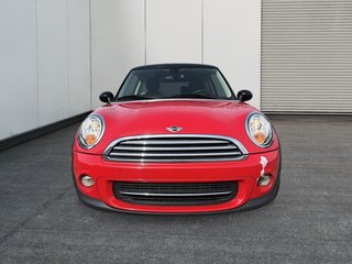 MINI Cooper Hardtop  2012 à Drummondville, Québec - 2 - w320h240px
