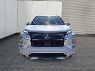 Mitsubishi Outlander Plug-In Hybrid  2024 à Drummondville, Québec - 2 - w320h240px