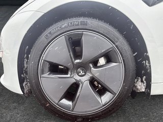 Tesla Model 3  2023 à Drummondville, Québec - 6 - w320h240px