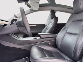 Tesla Model Y  2023 à Drummondville, Québec - 9 - w320h240px