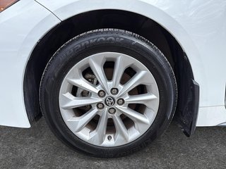 2020 Toyota Corolla in Drummondville, Quebec - 6 - w320h240px