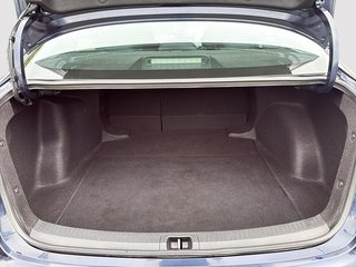Toyota Corolla  2021 à Drummondville, Québec - 6 - w320h240px