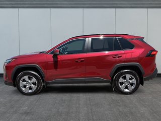 2022 Toyota RAV4 XLE in Drummondville, Quebec - 5 - w320h240px