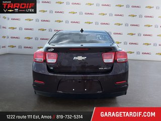 Chevrolet Malibu  2015 à Amos, Québec - 3 - w320h240px