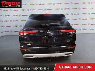 Mitsubishi OUTLANDER  2023 à Amos, Québec - 3 - w320h240px