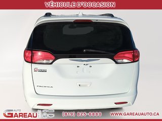2017 Chrysler Pacifica in Val-d'Or, Quebec - 3 - w320h240px
