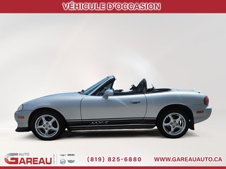 Mazda MX-5 Miata  2002 à Val-d'Or, Québec - 2 - w320h240px