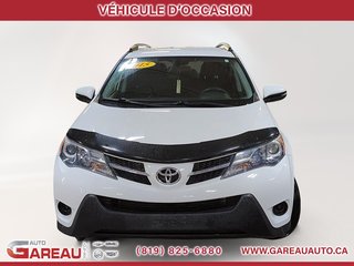 Toyota RAV4  2015 à Val-d'Or, Québec - 2 - w320h240px