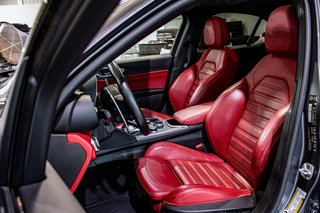 Alfa Romeo GIULIA Ti SPORT CUIR ROUGE TOIT OUVRANT NAVIGATION CAMERA 2021 à Montréal, Québec - 4 - w320h240px