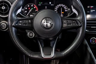 Alfa Romeo Giulia VELOCE-AWD-TOIT-CUIR-NAVIGATION-CAM 2022 à Montréal, Québec - 5 - w320h240px