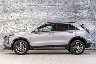 Cadillac XT4 AWD SPORT CUIR TOIT PANO NAV CAM 2024 à Montréal, Québec - 4 - w320h240px