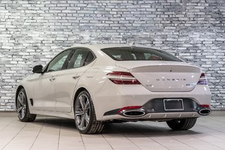 GENESIS G70 SPORT 3.3T AWD 365HP CUIR TOIT NAV CAM360 2025 à Montréal, Québec - 3 - w320h240px