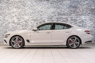 GENESIS G70 SPORT 3.3T AWD 365HP CUIR TOIT NAV CAM360 2025 à Montréal, Québec - 4 - w320h240px