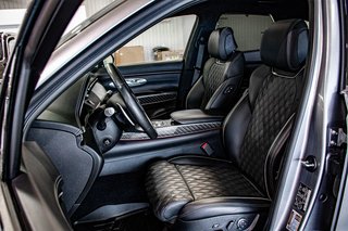 GENESIS GV70 3.5T SPORT AWD 375HP TOIT PANO NAV CAM CUIR 2022 à Montréal, Québec - 4 - w320h240px