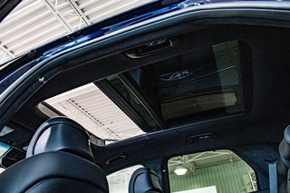 2023 GENESIS GV70 2.5T PRESTIGE AWD CAM 360 SIEGE MASSAGE TOIT PANO in Montréal, Quebec - 3 - w320h240px