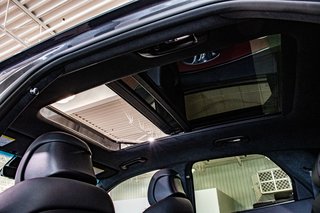 2023 GENESIS GV70 2.5T PRESTIGE AWD CAM 360 SIEGE MASSAGE TOIT PANO in Montréal, Quebec - 3 - w320h240px