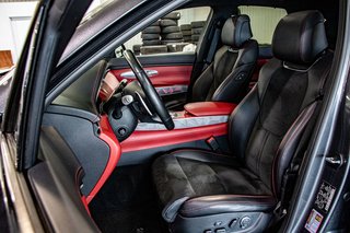 2023 GENESIS GV70 2.5T PRESTIGE AWD CAM 360 SIEGE MASSAGE TOIT PANO in Montréal, Quebec - 4 - w320h240px