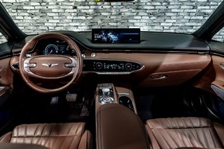 GENESIS GV70 2.5T PRESTIGE AWD CAM 360 SIEGE MASSAGE TOIT PANO 2025 à Montréal, Québec - 5 - w320h240px