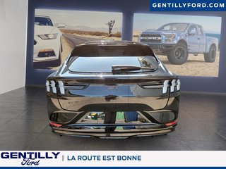 2025 Ford Mustang Mach-E GT in Bécancour (Gentilly Sector), Quebec - 3 - w320h240px