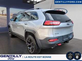 2017 Jeep Cherokee Trailhawk in Bécancour (Gentilly Sector), Quebec - 4 - w320h240px