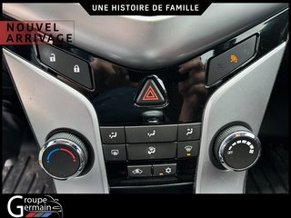 2013 Chevrolet Cruze in St-Raymond, Quebec - 11 - w320h240px