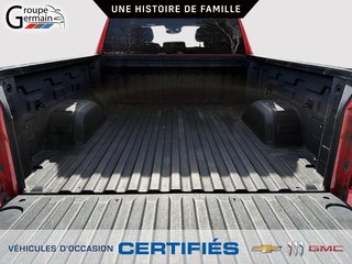 2021 Chevrolet Silverado 1500 in St-Raymond, Quebec - 12 - w320h240px
