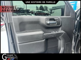 2022 Chevrolet Silverado 1500 in St-Raymond, Quebec - 8 - w320h240px