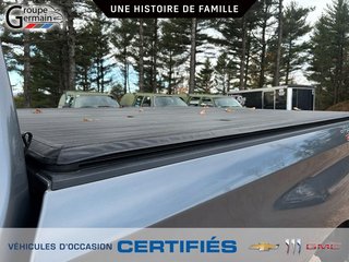 2022 Chevrolet Silverado 1500 à St-Raymond, Québec - 8 - w320h240px