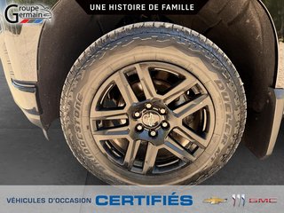 2022 Chevrolet Silverado 1500 in St-Raymond, Quebec - 12 - w320h240px